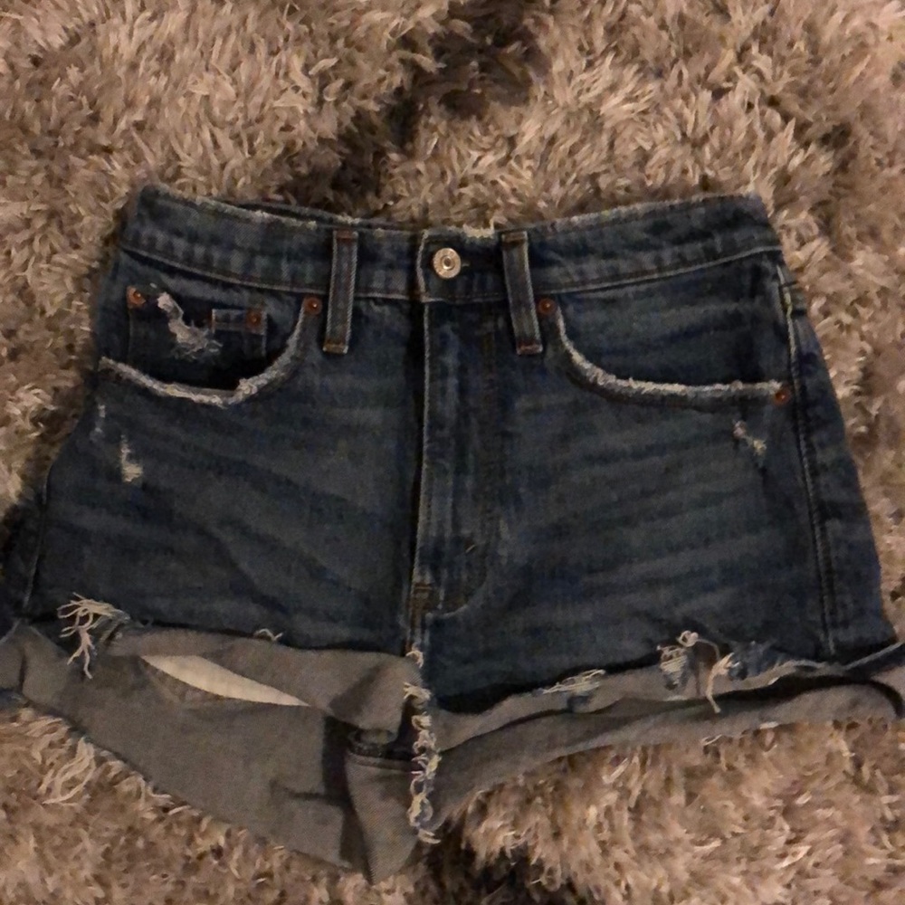 size 26 Abercrombie jean shorts